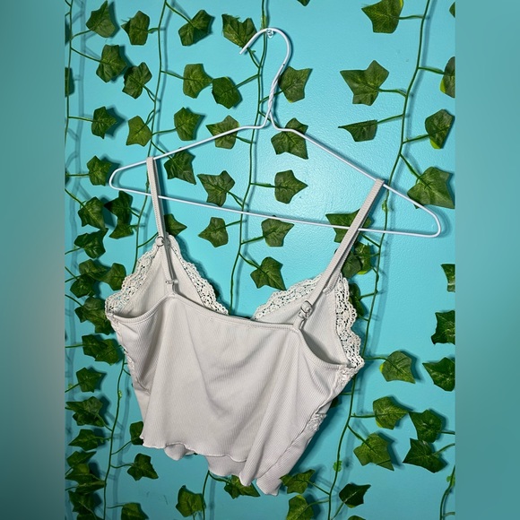 White Lace Trim Crop Top - Picture 8 of 11